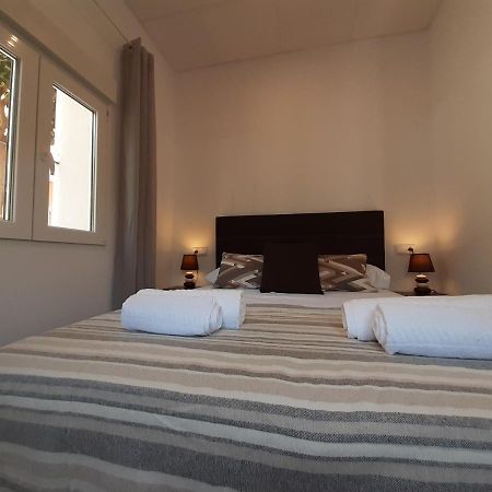 The Yellow Corner Apartment Аликанте Екстериор снимка