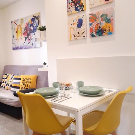 The Yellow Corner Apartment Аликанте Екстериор снимка
